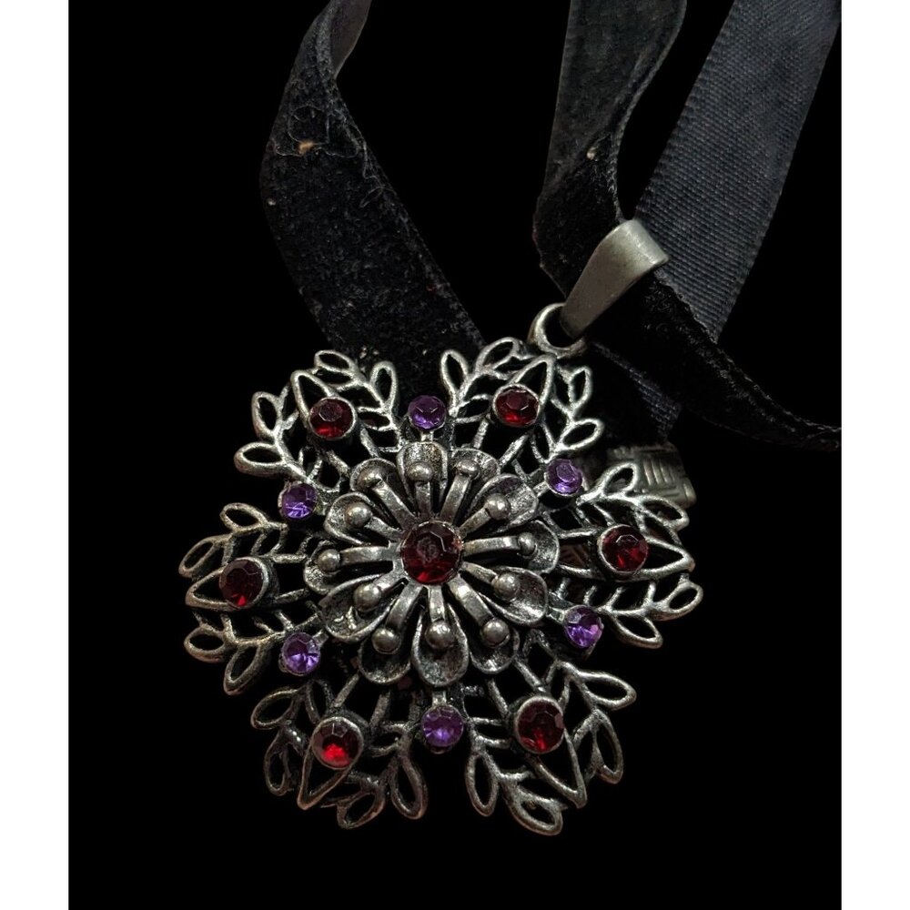 Whimsygoth Floral Rhinestone Beaded Pendant Necklace - Picture 3 of 6